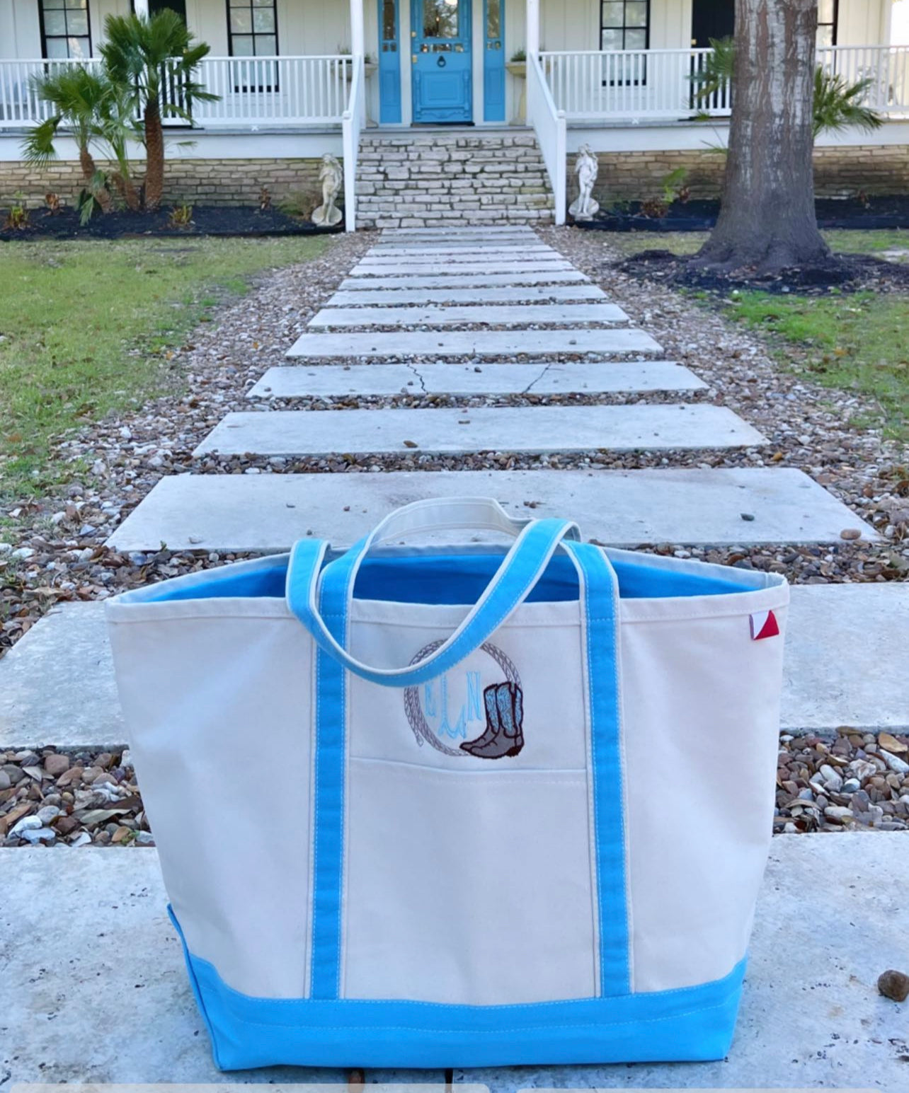 Round Top Boat Tote