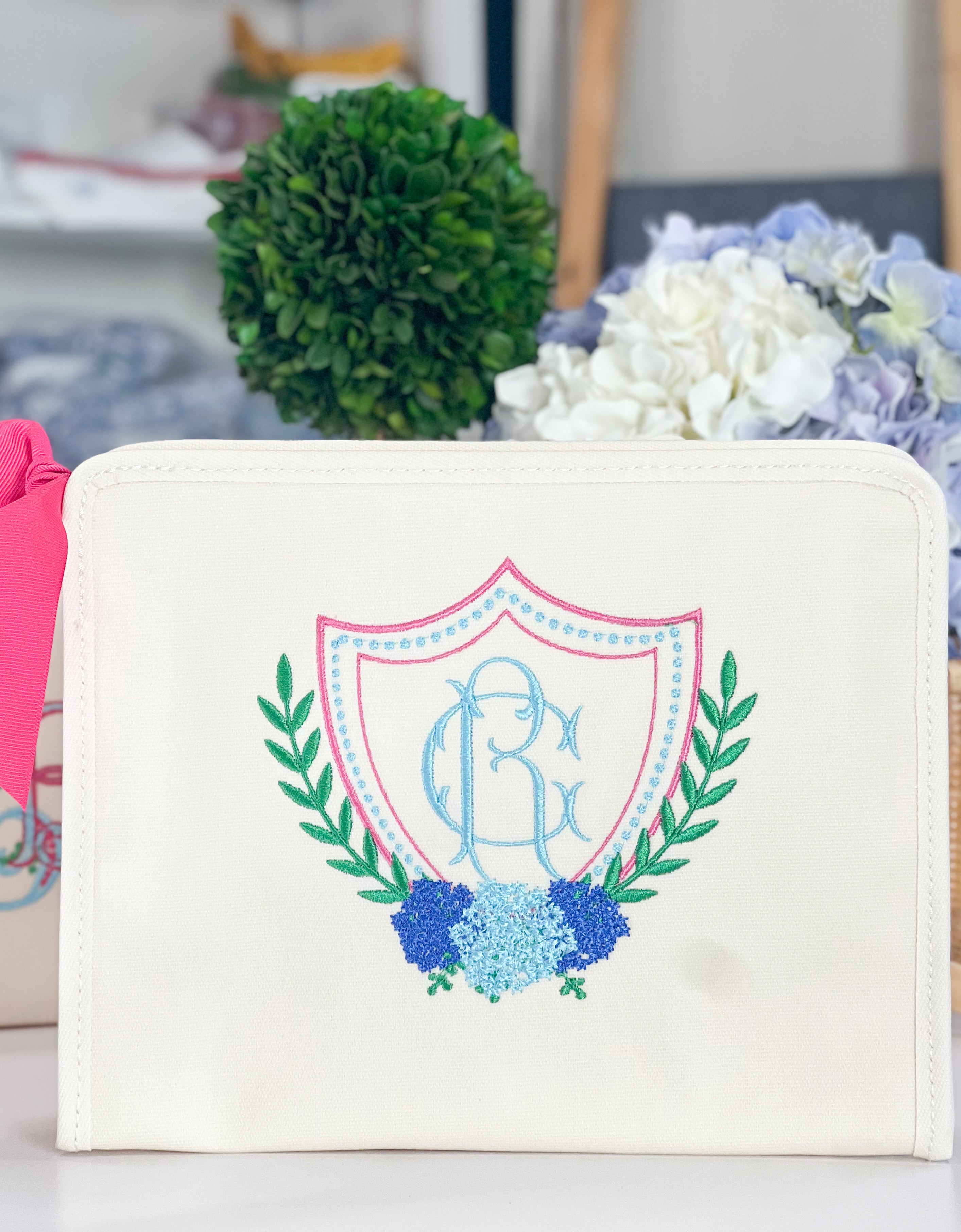 Perfect Pouch Sign Perfect Pouch - Large – The Preppy Stitch