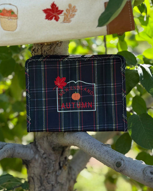 New England Autumn Medium Perfect Pouch